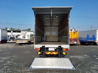 三菱ふそうファイターアルミウイング増トン（6t・8t）[写真10]