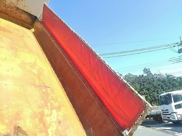 いすゞギガダンプ大型（10t）[写真15]