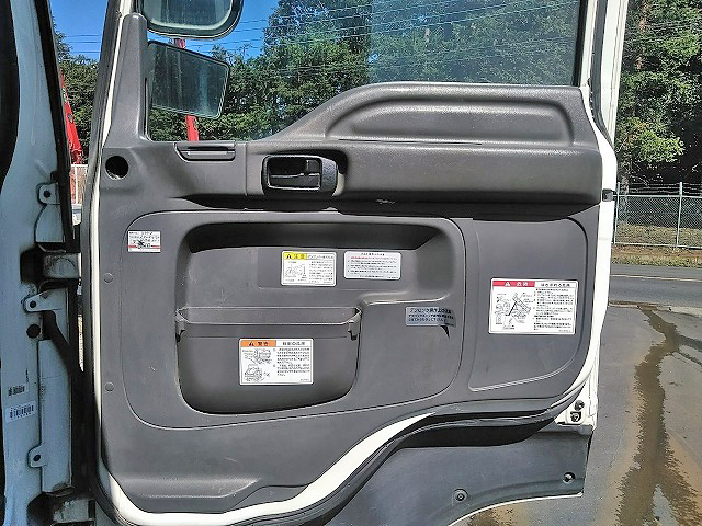 いすゞギガダンプ大型（10t）[写真27]