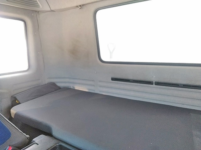 いすゞギガダンプ大型（10t）[写真32]