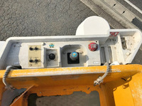 いすゞエルフ高所作業車小型（2t・3t）[写真13]