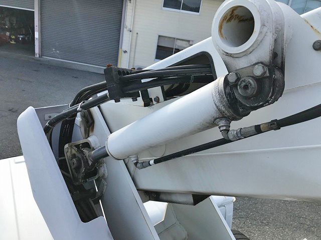 いすゞエルフ高所作業車小型（2t・3t）[写真15]