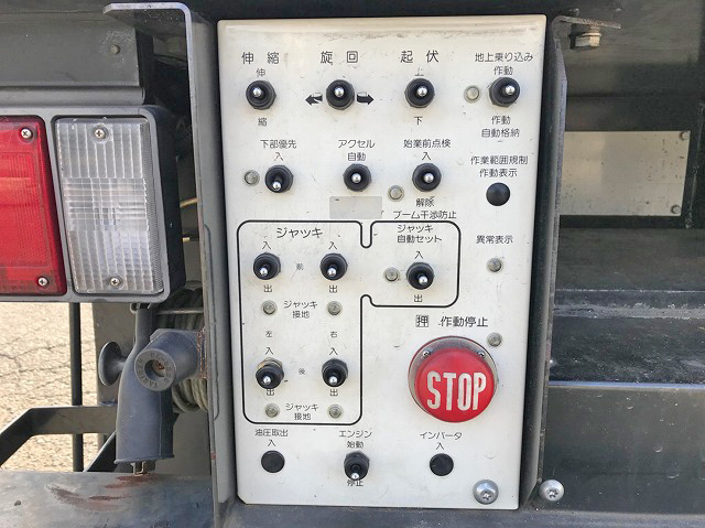 いすゞエルフ高所作業車小型（2t・3t）[写真19]