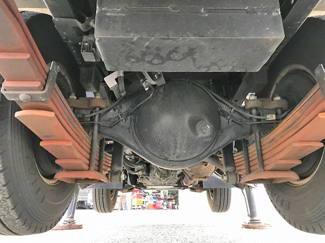 いすゞエルフ高所作業車小型（2t・3t）[写真25]