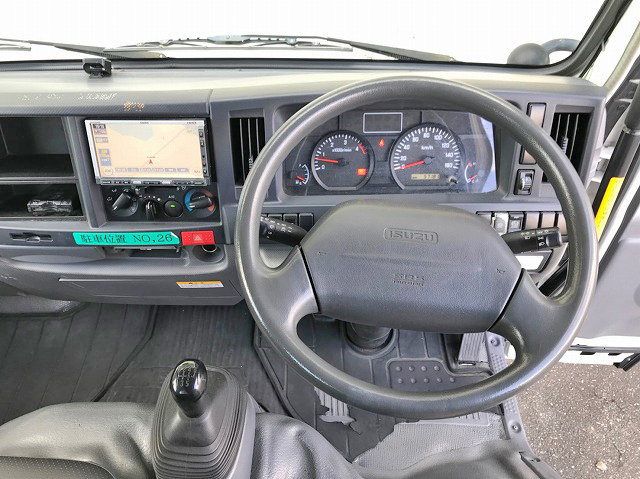 いすゞエルフ高所作業車小型（2t・3t）[写真37]