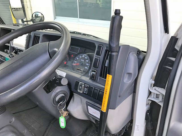 いすゞエルフ高所作業車小型（2t・3t）[写真38]