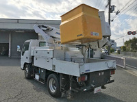 いすゞエルフ高所作業車小型（2t・3t）[写真04]