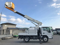 いすゞエルフ高所作業車小型（2t・3t）[写真08]