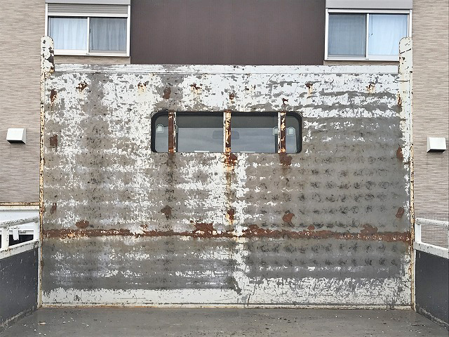 三菱ふそうキャンター平ボディ小型（2t・3t）[写真11]