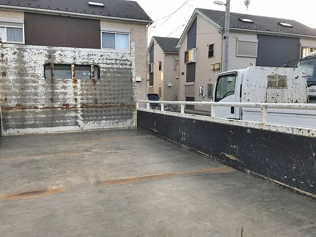 三菱ふそうキャンター平ボディ小型（2t・3t）[写真14]