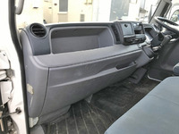 三菱ふそうキャンター平ボディ小型（2t・3t）[写真31]