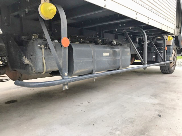 三菱ふそうキャンターアルミバン小型（2t・3t）[写真20]