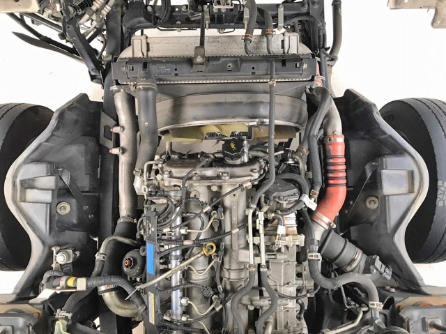 三菱ふそうキャンターアルミバン小型（2t・3t）[写真26]