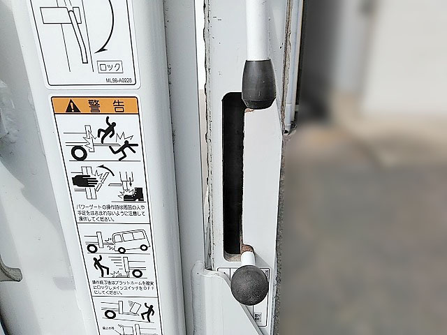 三菱ふそうキャンターガッツアルミブロック小型（2t・3t）[写真17]