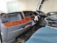 三菱ふそうキャンターガッツアルミブロック小型（2t・3t）[写真30]