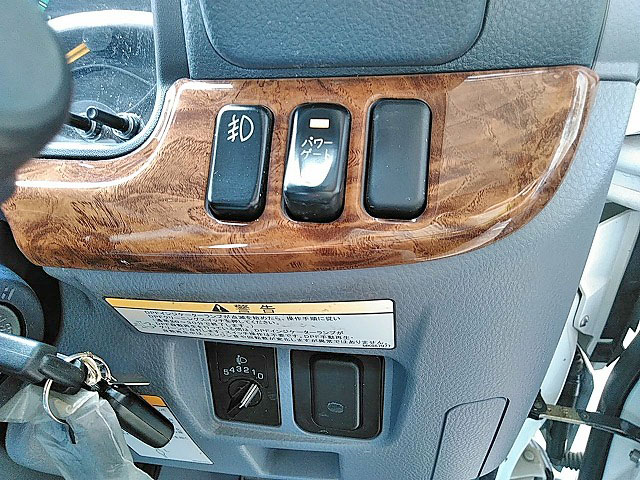 三菱ふそうキャンターガッツアルミブロック小型（2t・3t）[写真37]