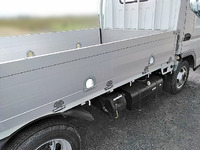 三菱ふそうキャンターガッツアルミブロック小型（2t・3t）[写真09]