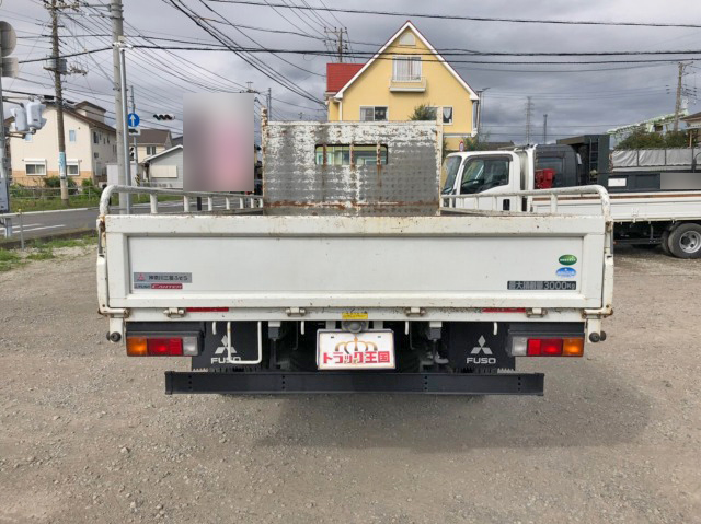 三菱ふそうキャンターその他の形状小型（2t・3t）[写真10]