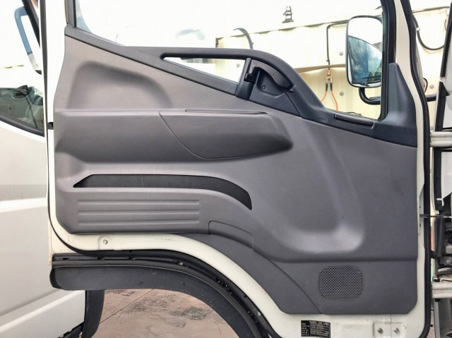 三菱ふそうキャンターその他の形状小型（2t・3t）[写真29]
