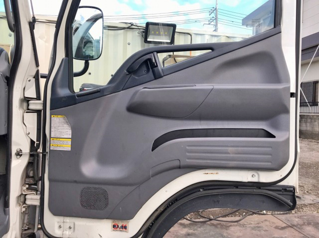 三菱ふそうキャンターその他の形状小型（2t・3t）[写真30]