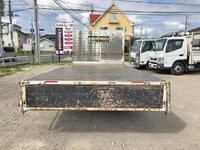 三菱ふそうキャンター平ボディ小型（2t・3t）[写真10]