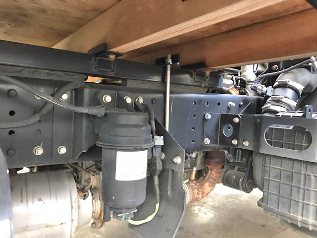 三菱ふそうキャンター平ボディ小型（2t・3t）[写真21]