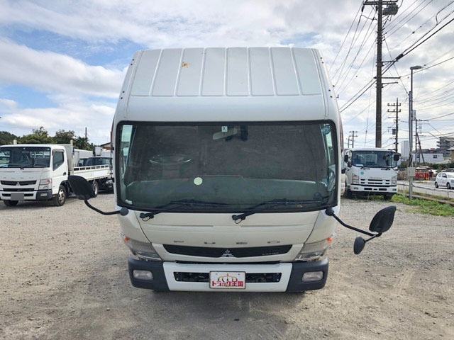 三菱ふそうキャンター平ボディ小型（2t・3t）[写真08]