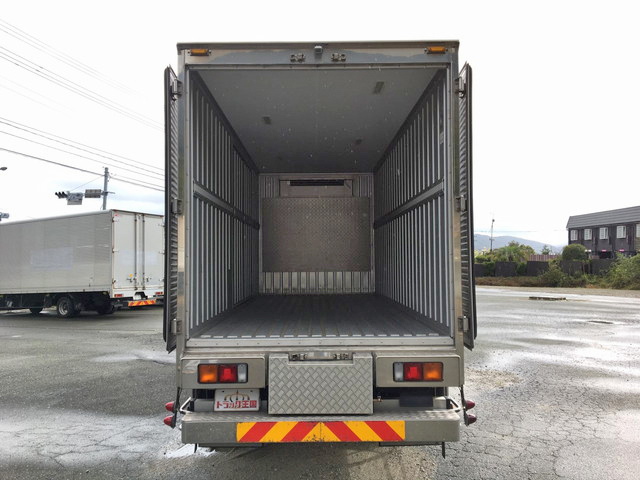 三菱ふそうキャンター冷凍車（冷蔵車）小型（2t・3t）[写真11]