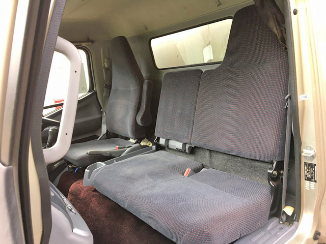 三菱ふそうキャンター冷凍車（冷蔵車）小型（2t・3t）[写真31]