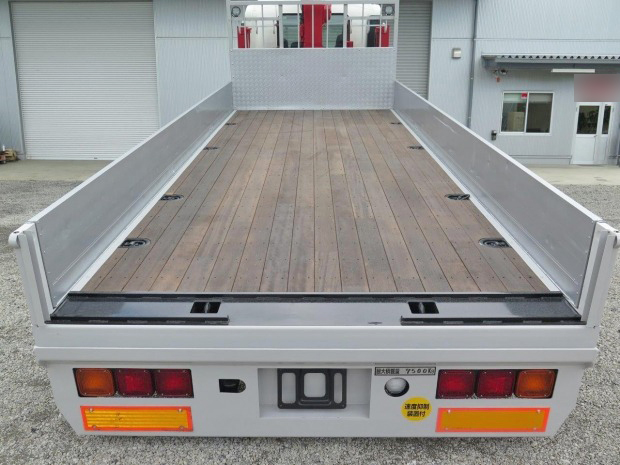 いすゞフォワードセルフクレーン4段増トン（6t・8t）[写真18]