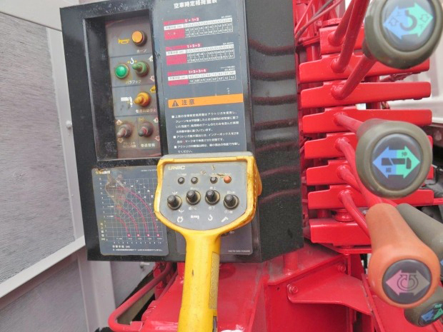 いすゞフォワードセルフクレーン4段増トン（6t・8t）[写真23]