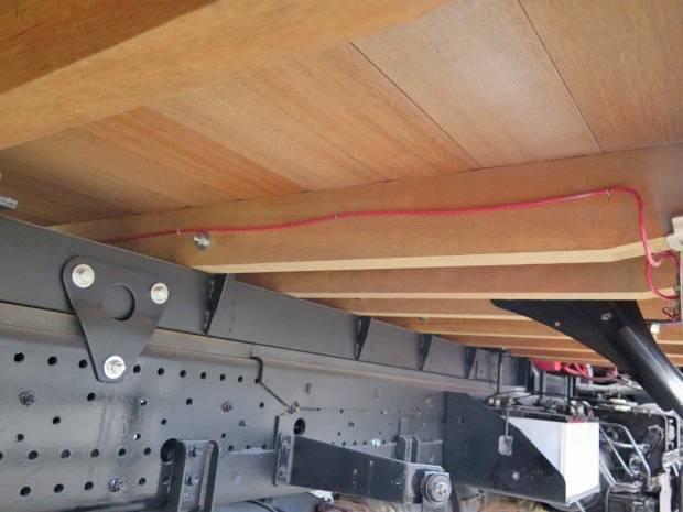 いすゞフォワードセルフクレーン4段増トン（6t・8t）[写真26]