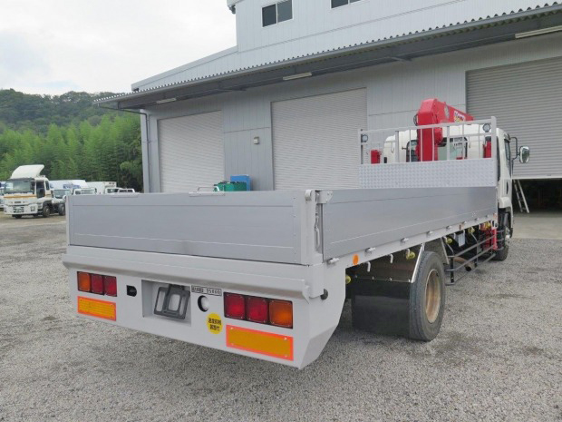 いすゞフォワードセルフクレーン4段増トン（6t・8t）[写真04]