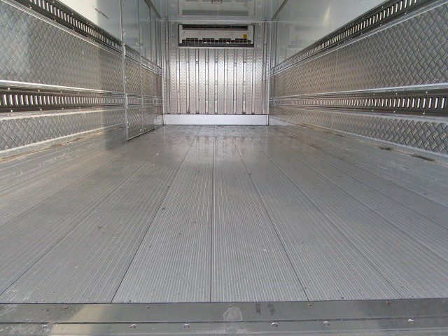 日野レンジャー冷凍車（冷蔵車）中型（4t）[写真10]