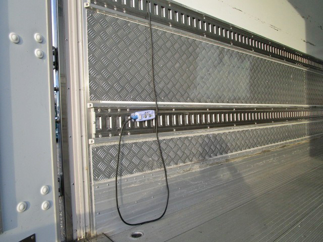 日野レンジャー冷凍車（冷蔵車）中型（4t）[写真11]