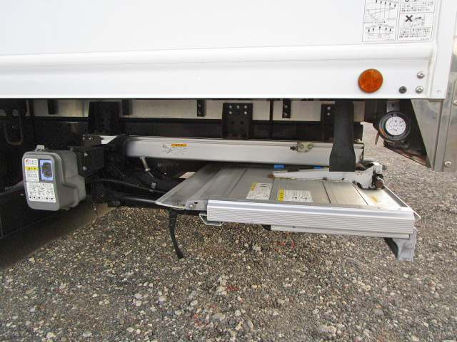 日野レンジャー冷凍車（冷蔵車）中型（4t）[写真17]