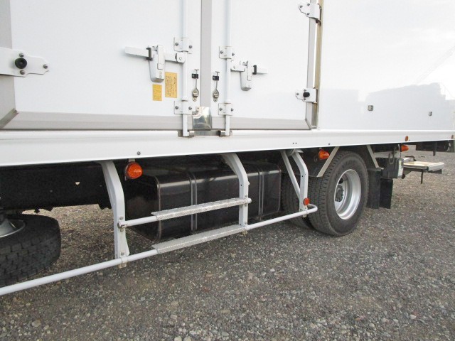 日野レンジャー冷凍車（冷蔵車）中型（4t）[写真23]