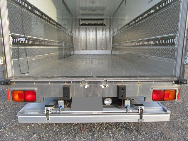 日野レンジャー冷凍車（冷蔵車）中型（4t）[写真08]