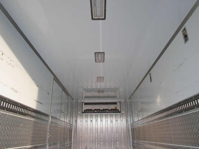 日野レンジャー冷凍車（冷蔵車）中型（4t）[写真09]