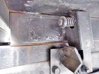 いすゞエルフダブルキャブ・ダンプ小型（2t・3t）[写真10]