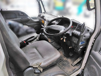 いすゞエルフダブルキャブ・ダンプ小型（2t・3t）[写真11]