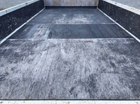 いすゞエルフ平ボディ小型（2t・3t）[写真13]