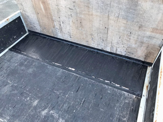 いすゞエルフ平ボディ小型（2t・3t）[写真14]