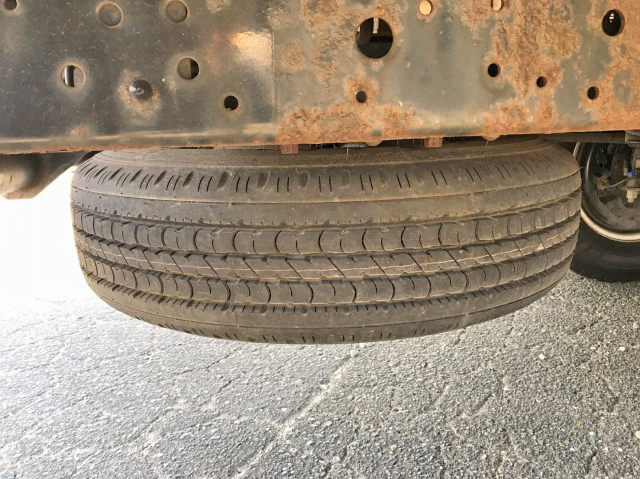 いすゞエルフ平ボディ小型（2t・3t）[写真27]