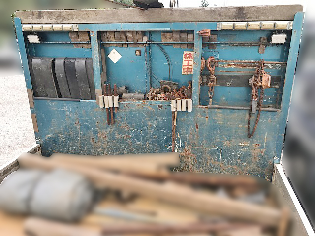 三菱ふそうスーパーグレートユニック4段大型（10t）[写真10]