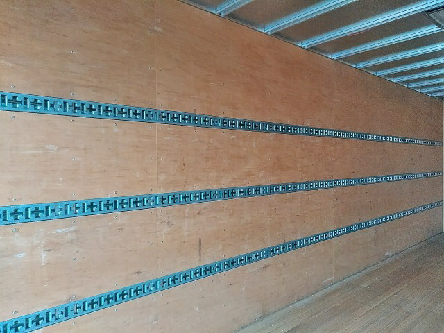 日野レンジャーアルミバン中型（4t）[写真12]