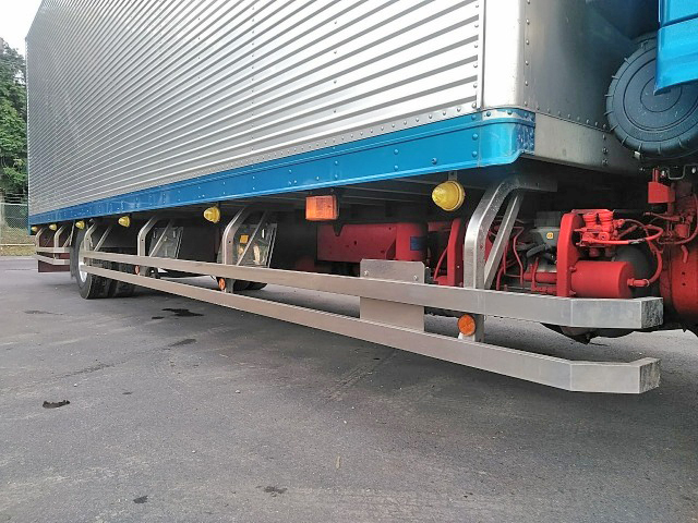 日野レンジャーアルミバン中型（4t）[写真16]