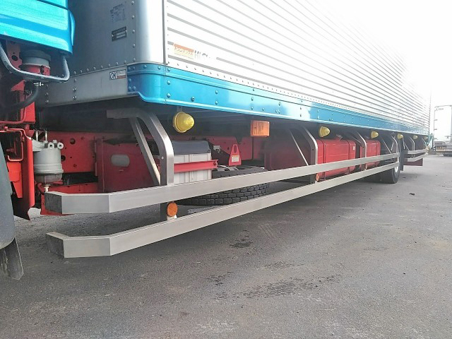 日野レンジャーアルミバン中型（4t）[写真17]