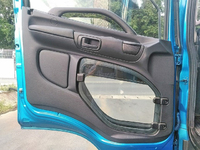 日野レンジャーアルミバン中型（4t）[写真28]