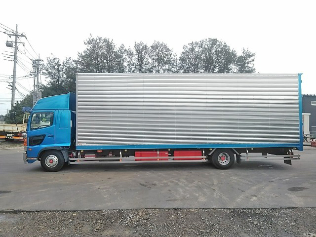 日野レンジャーアルミバン中型（4t）[写真05]